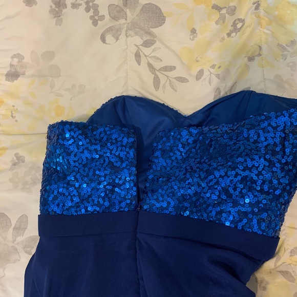 Prom/Graduation/Banquet Dress - Picture 7 of 10